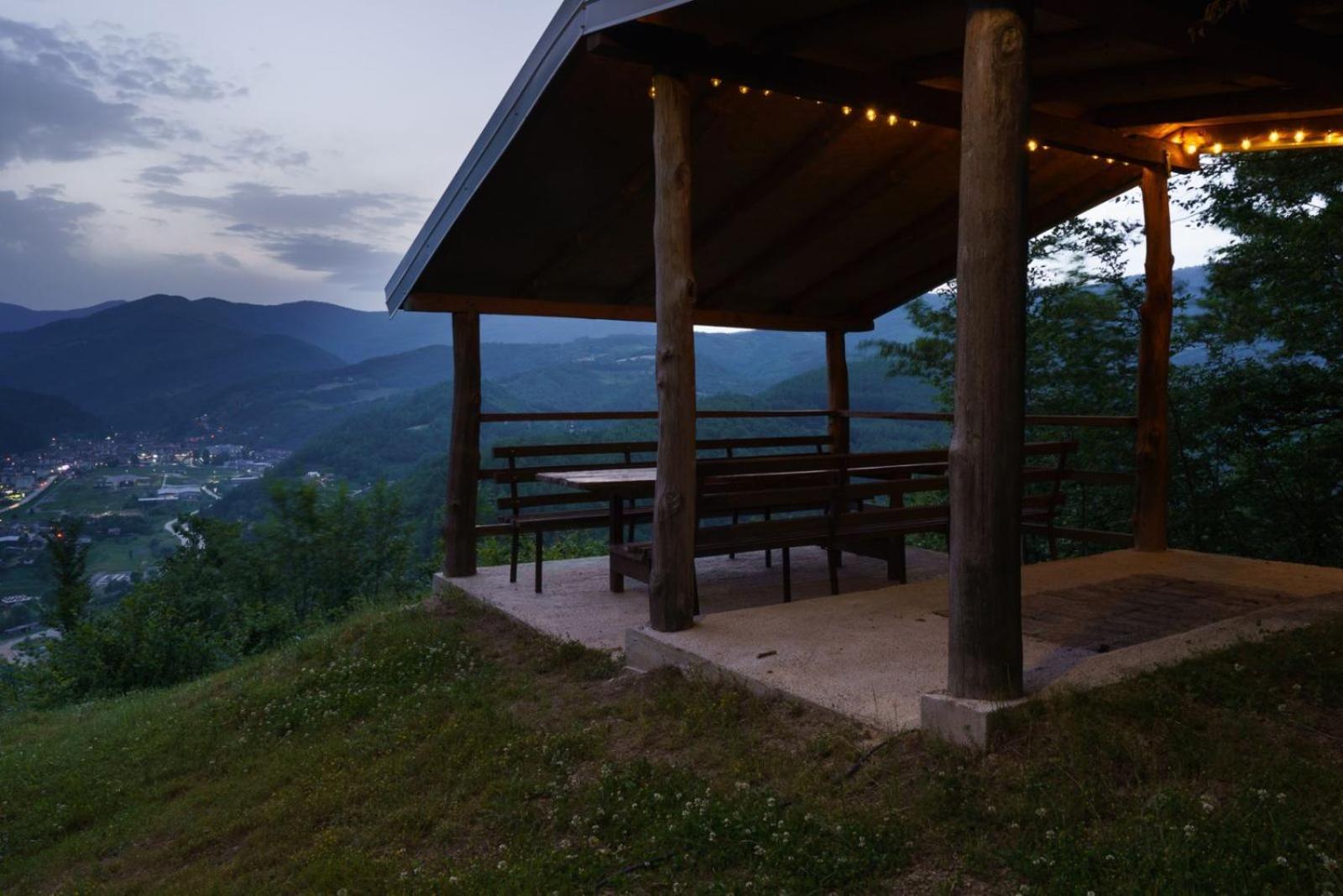 Chalet Oaza Mira - Sakina Pecina *
